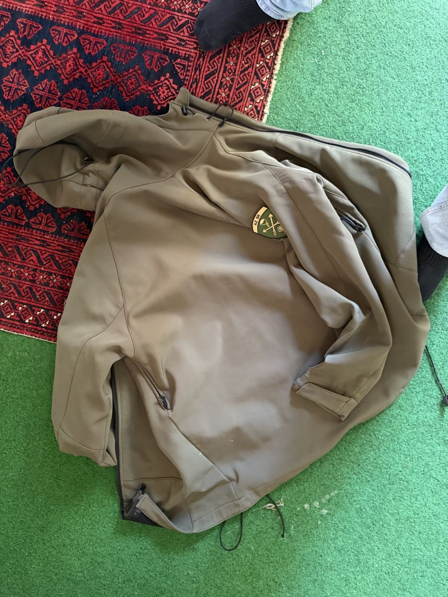 Schweizer Armee Jacken: Softshelljacke CH Armee – Gebraucht aus Vorderthal von Steve1999 1