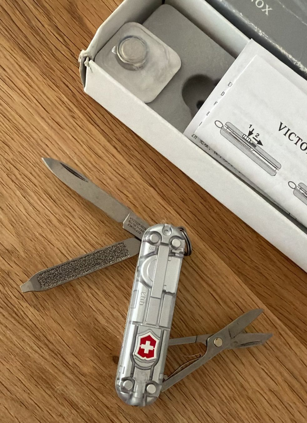 Victorinox Couteaux de poche: VICTORINOX SACKMESSER – Neuf avec emballage d'origine à Zürich par Frei-Occasionen 2