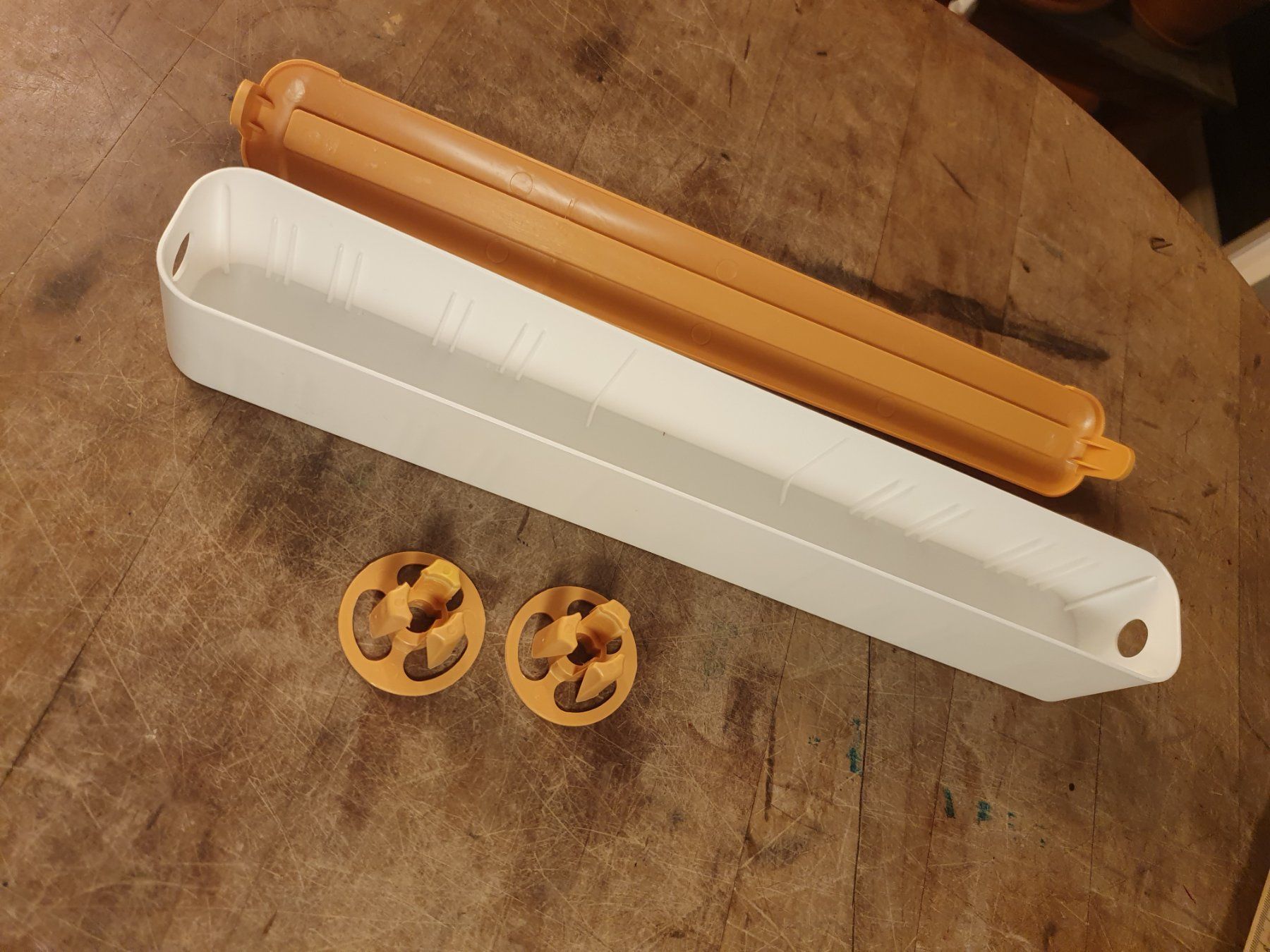 Elettrodomestici da cucina: Kunststoff / Alufolienspender – Usato da Zürich venduto da loosebone 1