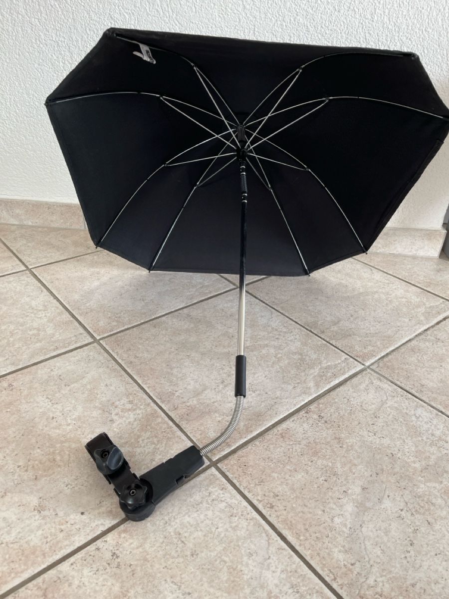 Ombrelloni: Parasol pour poussette – Usato da Chavornay venduto da geo_68zn 1