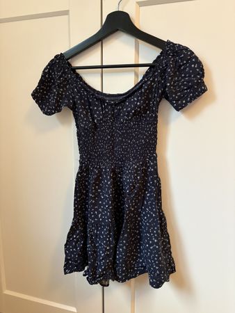 Bershka Kleid Blumenmuster Blau Gr. S
