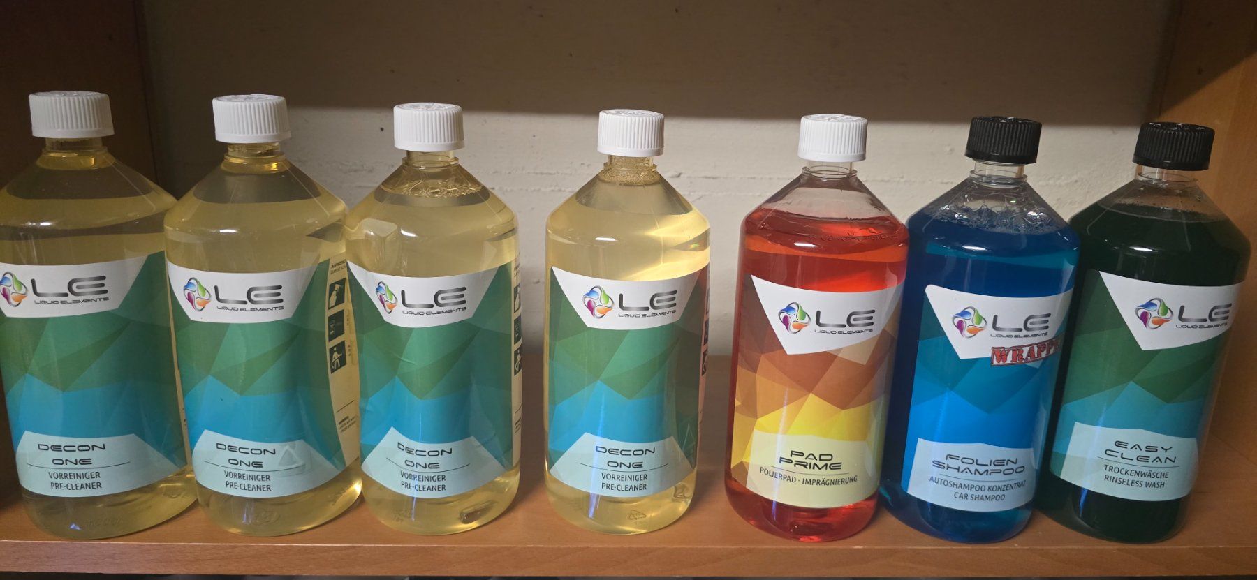 Produits de nettoyage & entretien: Liquid Elements Autopflegeprodukte – Neuf (Voir description) à Zürich par Nexaro