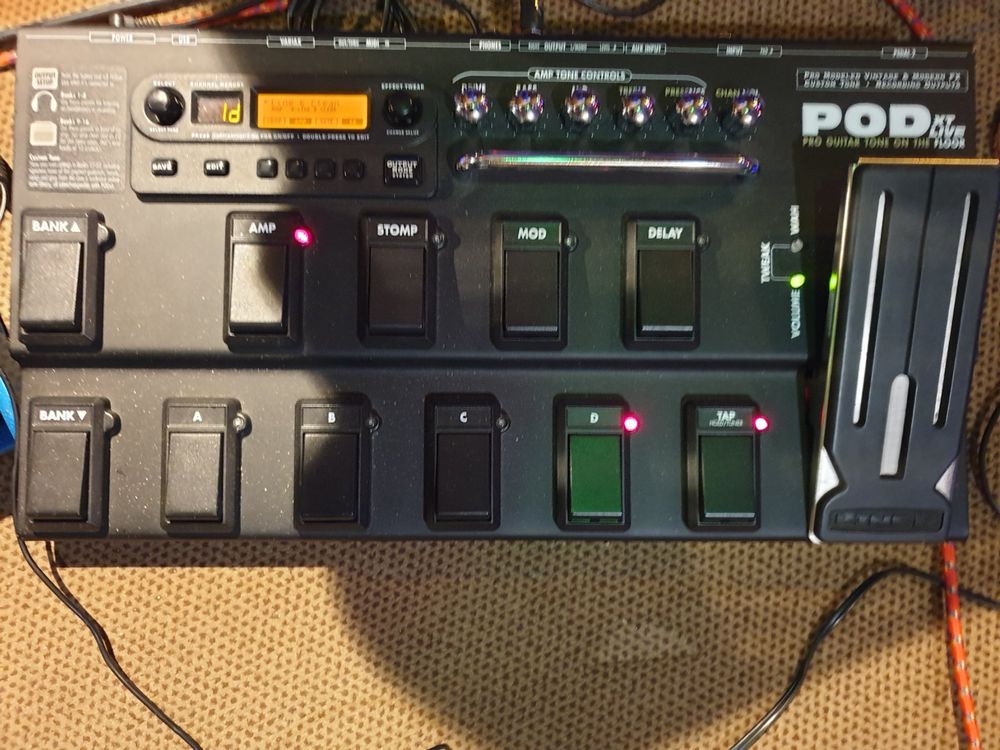 Line 6 POD XT Live Guitar Effect Processor Kaufen auf Ricardo