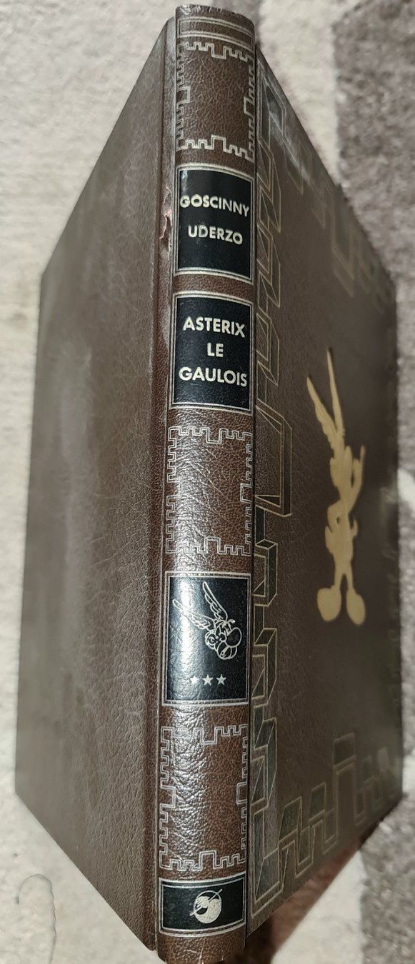 Fumetti: Astérix / reliure Dargaud – Usato da Cortaillod venduto da signep 1