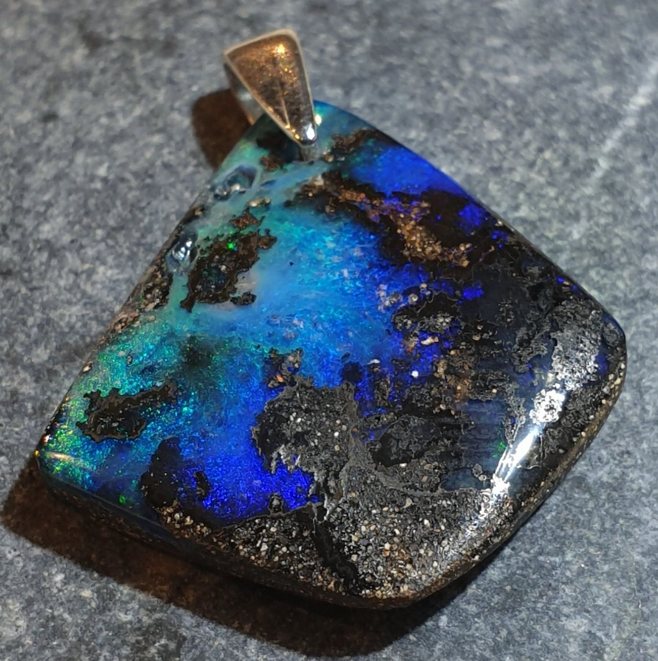 Ciondoli: Anhänger Boulder Opal. – Nuovo (secondo la descrizione) da Niederbüren venduto da Raphael014 2