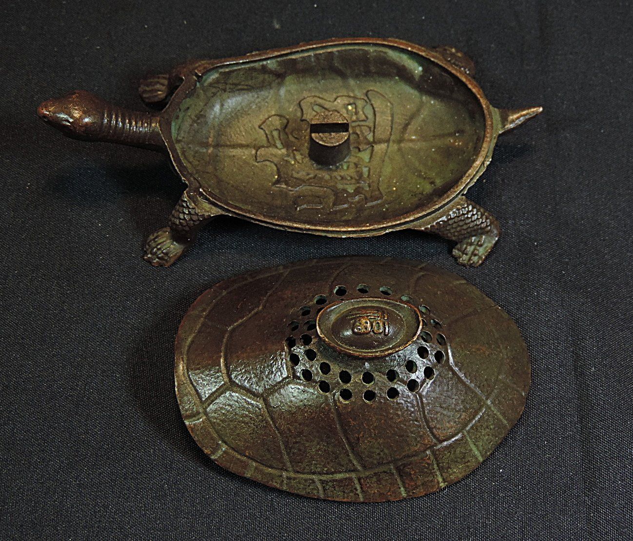 Figuren: Bronzefigur Schildkröte mit Deckel, Räuchergefäss – Gebraucht aus Duggingen von roterbambus 4