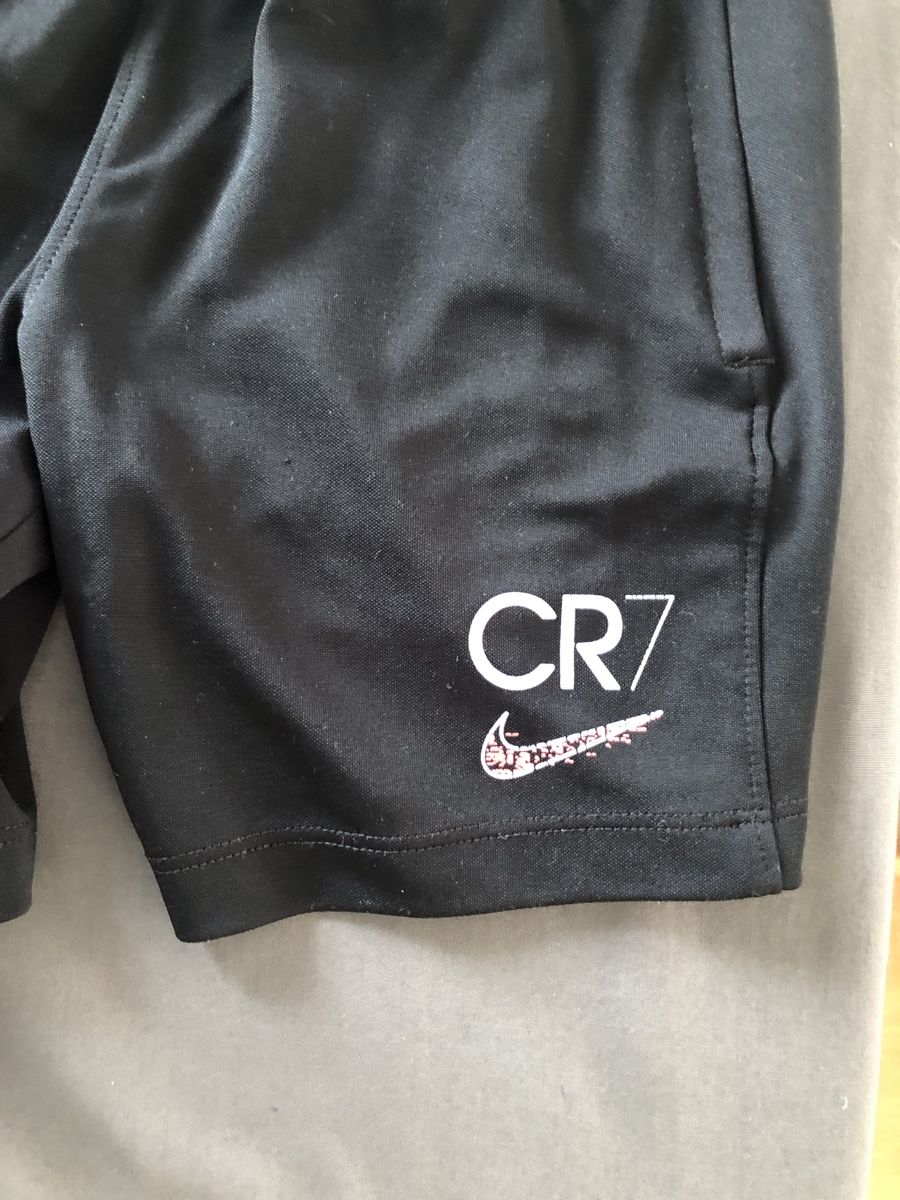 Nike Lotti di vestiti: Fussballdress – Usato da Solothurn venduto da galinka 4
