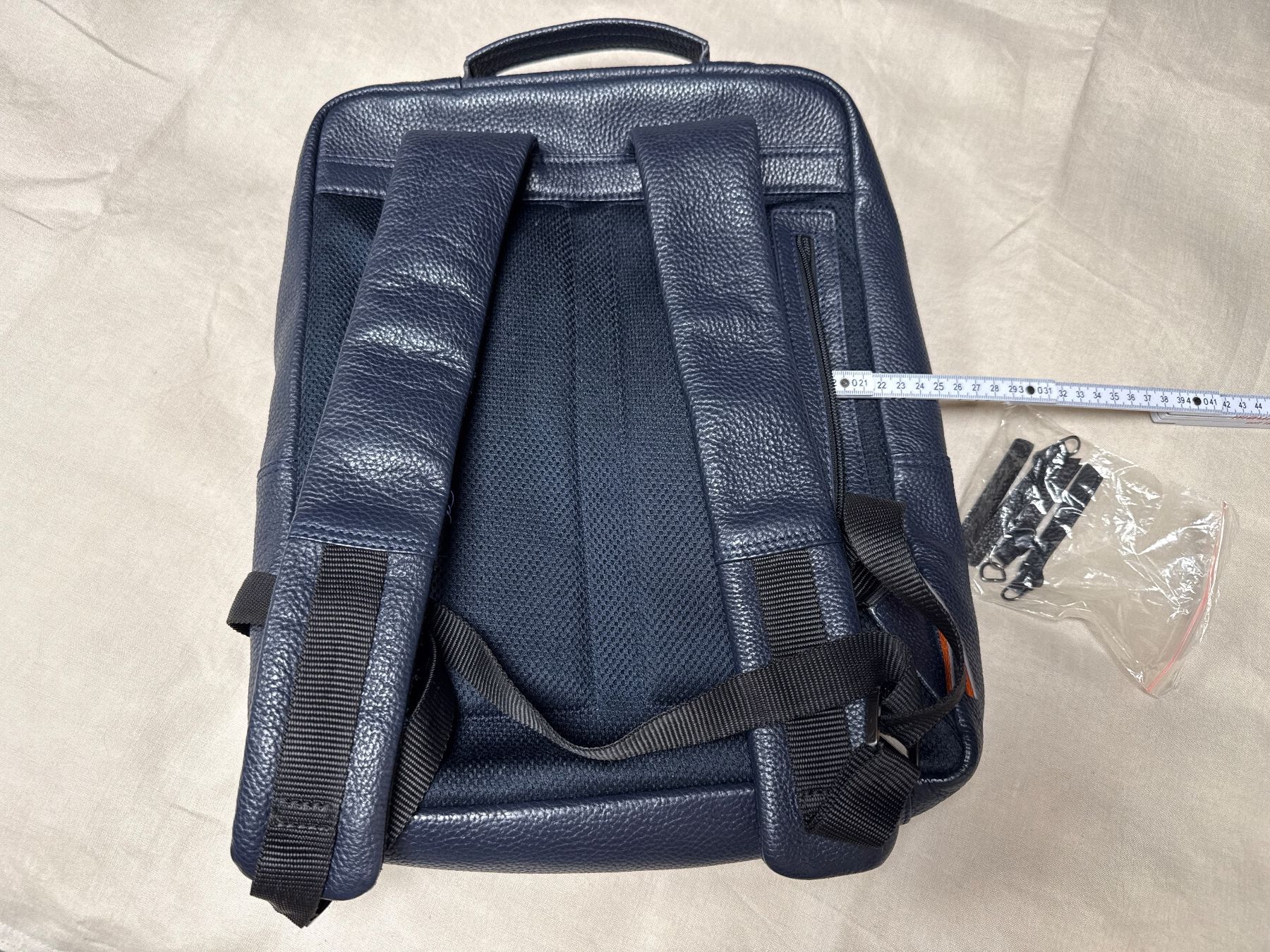 Zaini: RUCKSACK BRAUN BÜFFEL NOVARA DUNKELBLAU – Nuovo (secondo la descrizione) da Birr venduto da WalkyriaM 1