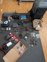 FPV Quadcopter Set mit Ladegerät, Fernsteuerung und Rucksack