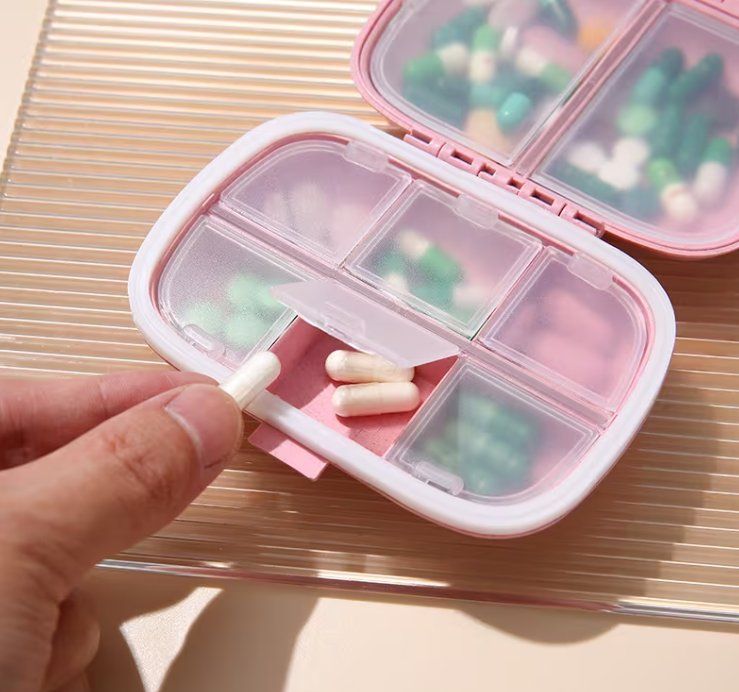 Recipients et similaires: Pinke Pillenbox – Neuf avec emballage d'origine à Root D4 par DMA02 1