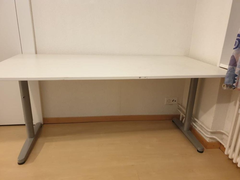 Bürotisch IKEA GALANT 18222 Kaufen auf Ricardo