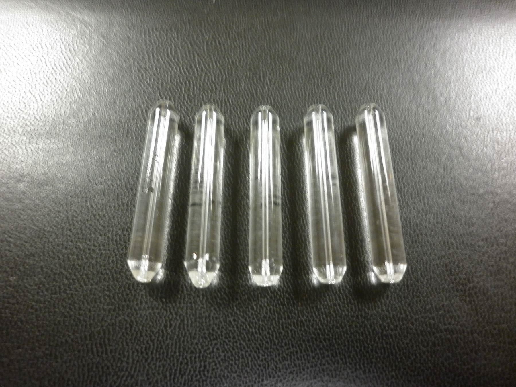 Vetrine: 5 Vetrini 2 gr. Glas Oliven – Nuovo (secondo la descrizione) da Fribourg venduto da versus702