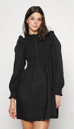 Only Kleid mit Rüschen, Grösse 38 King Noa schwarz neu