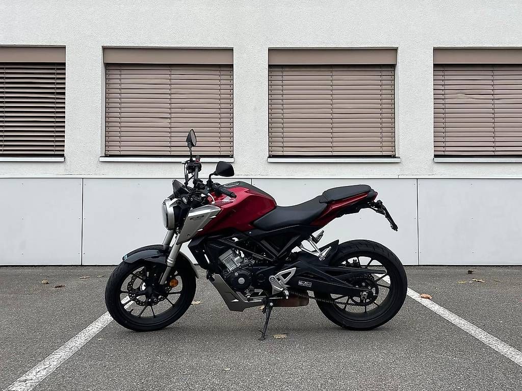 Strada: Honda CB125R – Usato da Gontenschwil venduto da itanet_solargarten
