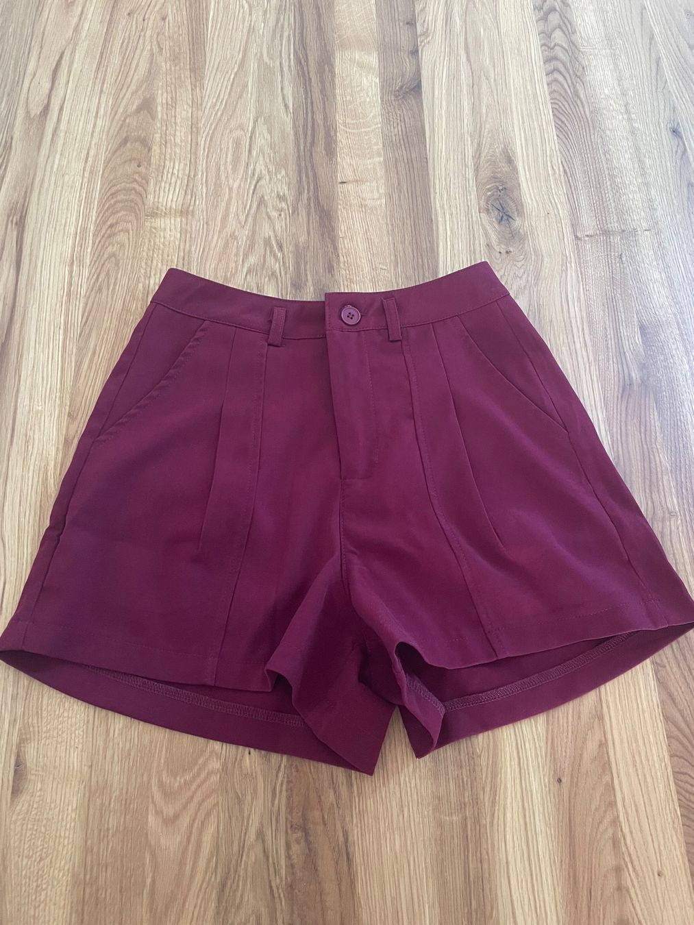Pantaloni: Schicke Shorts – Nuovo (secondo la descrizione) da Zürich venduto da car_26mh