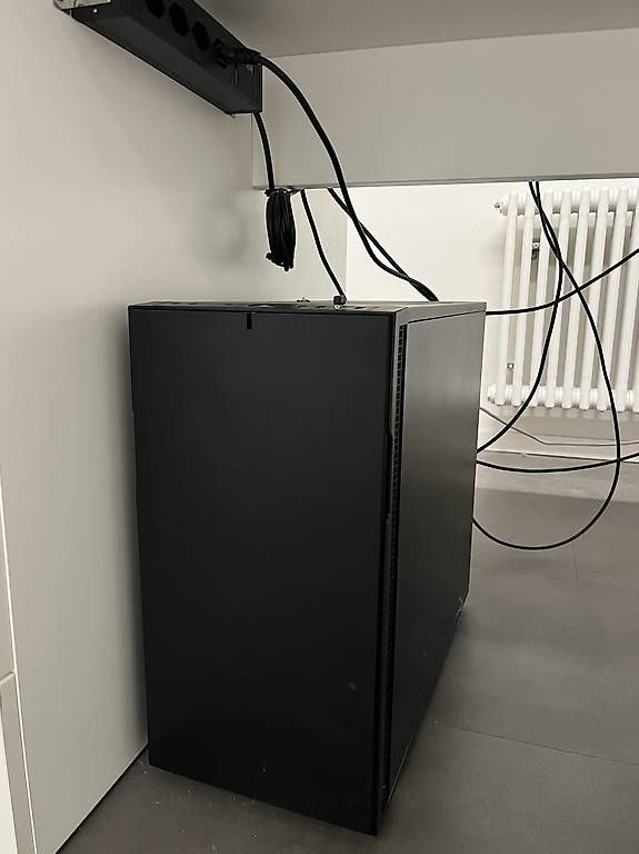 Monitor: PC Gaming ASUS + 2 écrans Philips 32 – Nuovo e nell'imballaggio originale da Préverenges venduto da marzia19821 1