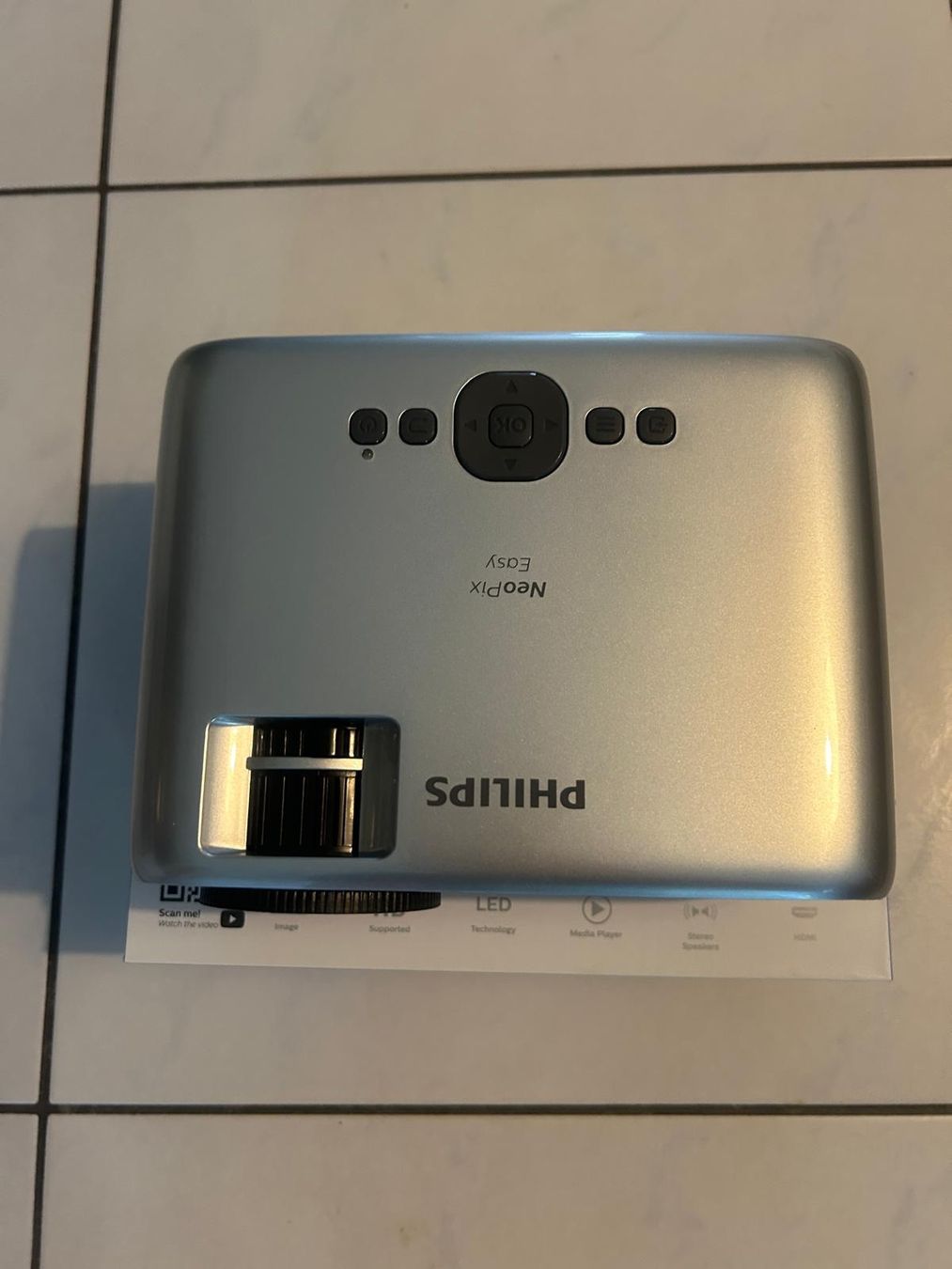 Philips Vidéoprojecteurs: Projecteur et écran – D'occasion à Port par Lopi-um 2