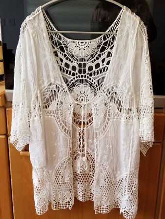 Bluse Weiss mit Spitzen-Stoff Mix