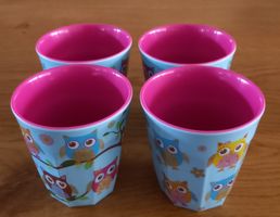 SET AN 4 *KUNSTSTOFF - BECHERN - EULEN* EV. NEU/DM 8.5/H 9CM