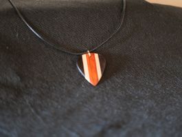 Halskette mit handgemachtem Plektrum