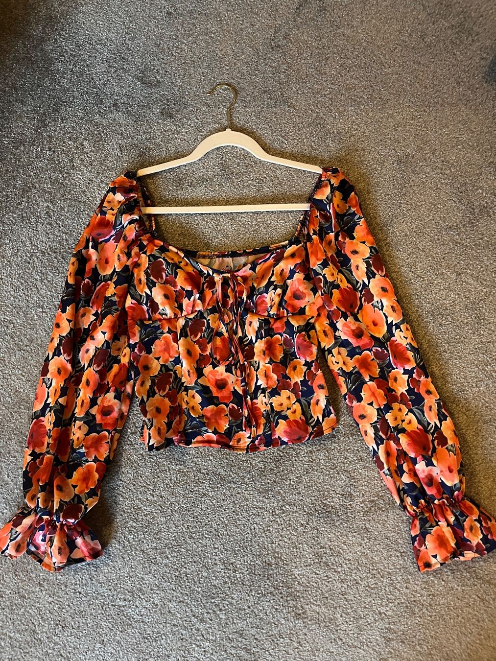 Camicette: NEU Bluse mit Blumenmuster, Orange/blau, Grösse 36/S – Nuovo (secondo la descrizione) da Kriessern venduto da loolah