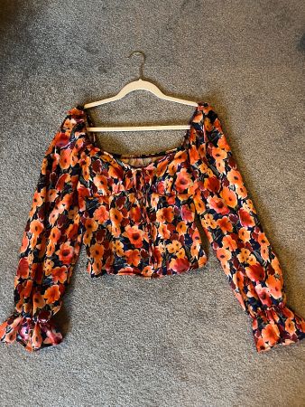 NEU Bluse mit Blumenmuster, Orange/blau, Grösse 36/S
