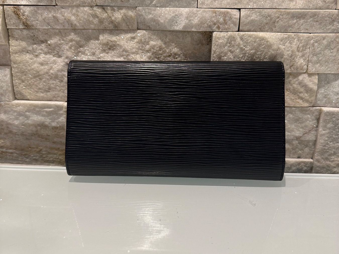 Louis Vuitton Portamonete: Louis Vuitton Long Wallet Epi - Nr. 703 – Usato da Hittnau venduto da LuxAndMore 2