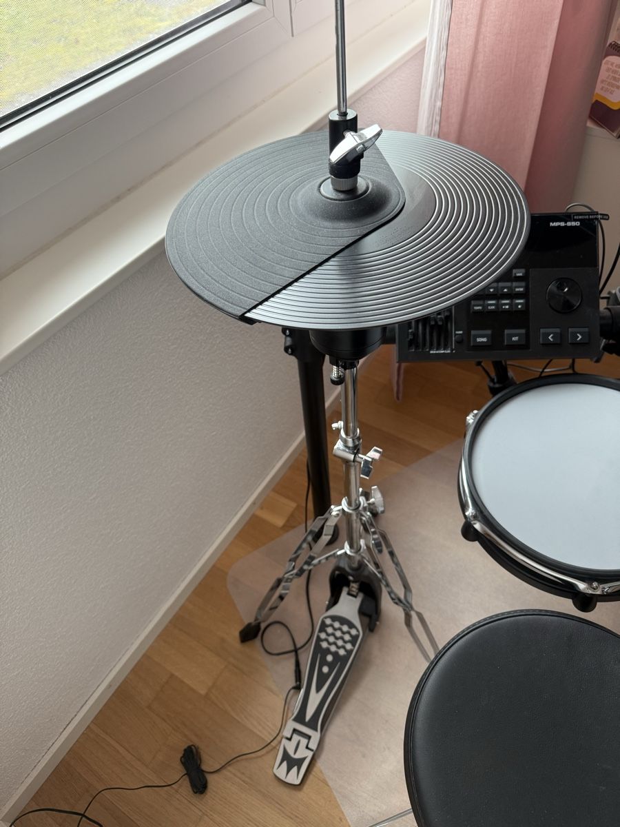 Thomann Strumenti musicali: Schlagzeug Millenium MPS-850 E-Drum Set – Usato da Pfaffnau venduto da Liz6264 2