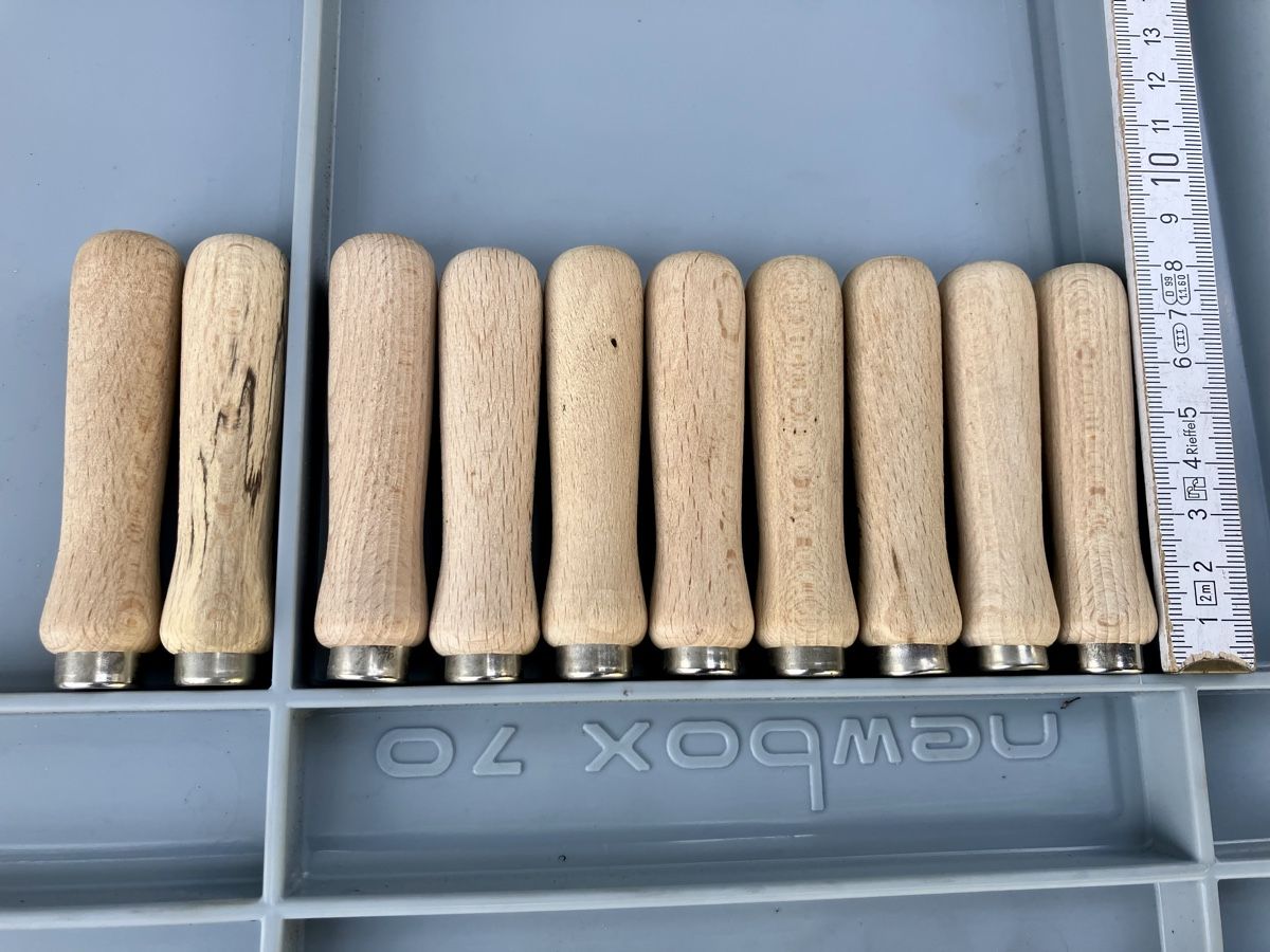 Tutti gli attrezzi: Holzgriffe Feilengriffe – Usato da Gündisau venduto da yuma06 1