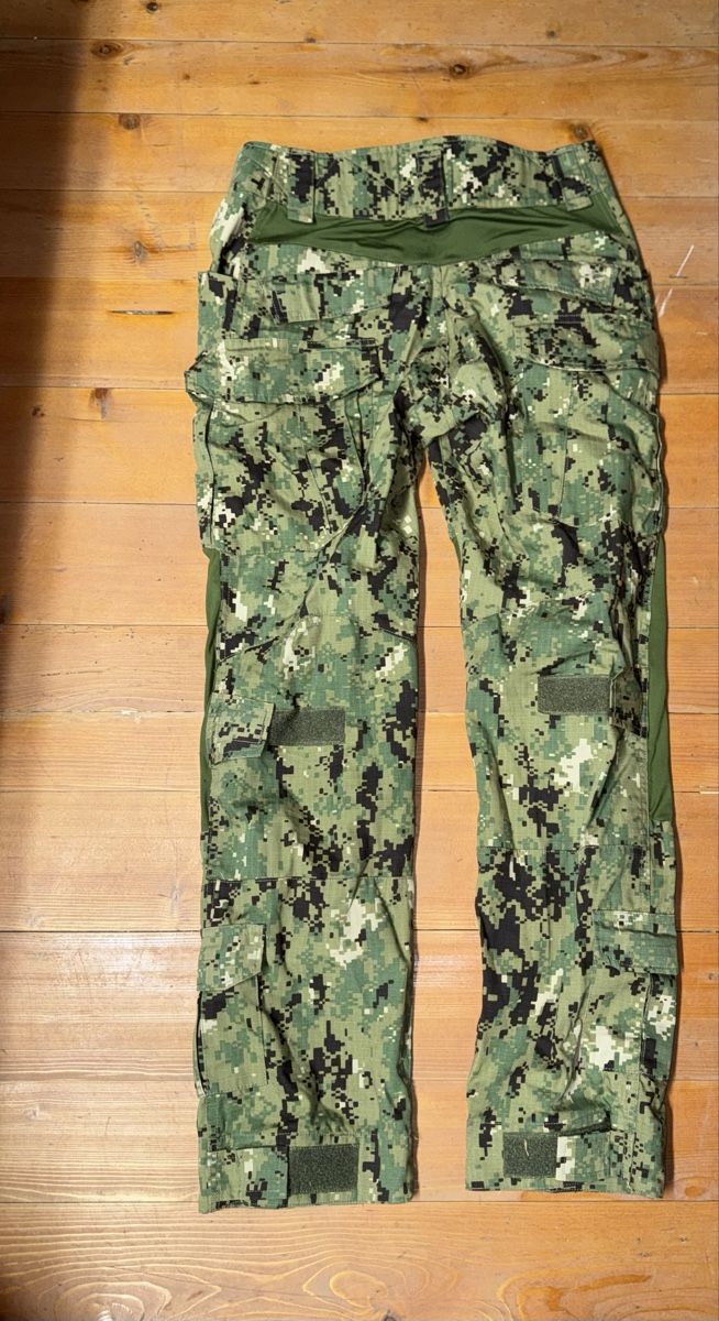Uniformi: NWU2 / AOR3 combat pants g3 style – Usato da Kirchberg BE venduto da tim_gct2 1