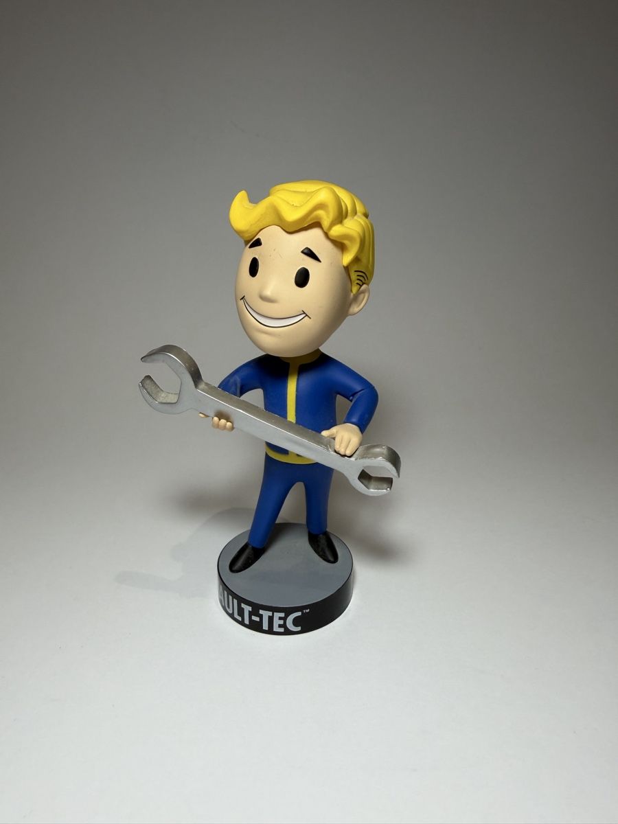 Spiele: Fallout Vault Boy Bobblehead Set – Gebraucht aus Zürich von Jonni_5 3