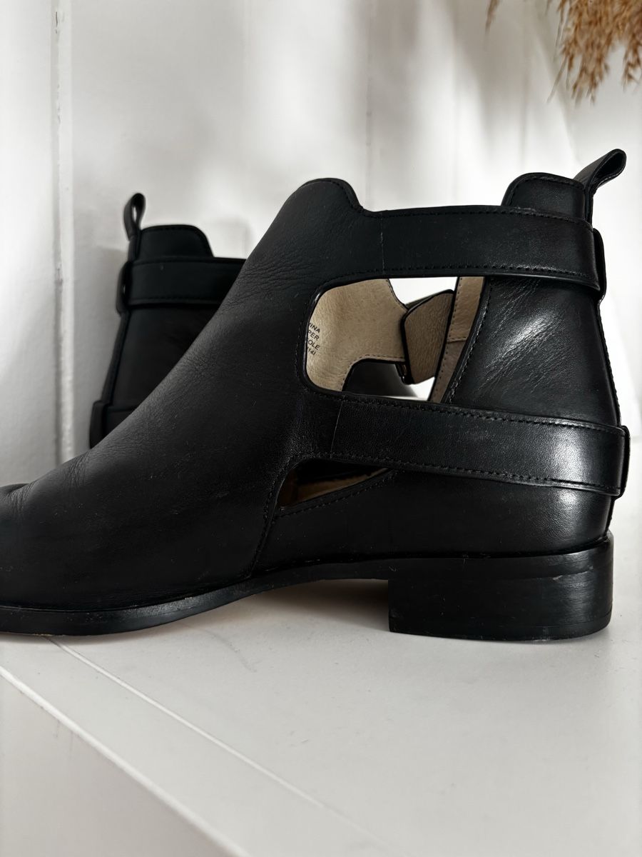 Michael Kors Scarpe da donna: Michael Kors Stiefeletten Grösse 37 mit Cut-Outs – Nuovo (secondo la descrizione) da Stäfa venduto da InesBo 4