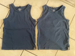 2 blaue H&M Unterhemden Gr. 134/140