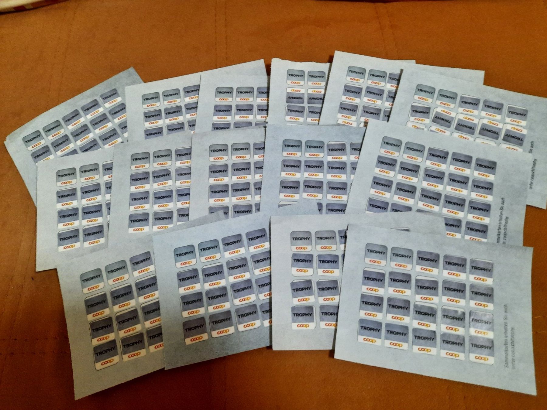 Coop Timbres & points: 18 Coop Trophykarten – Neuf avec emballage d'origine à Kollbrunn par smart777