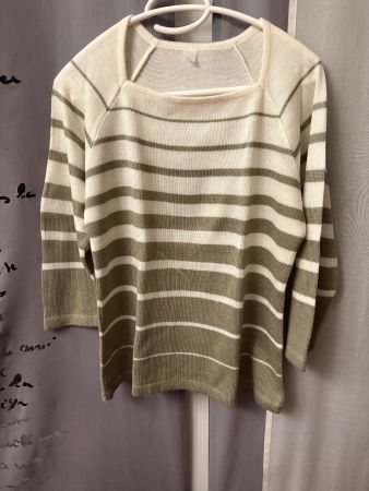 🤎 Pull rayé écru & kaki manches 3/4 – Taille 36