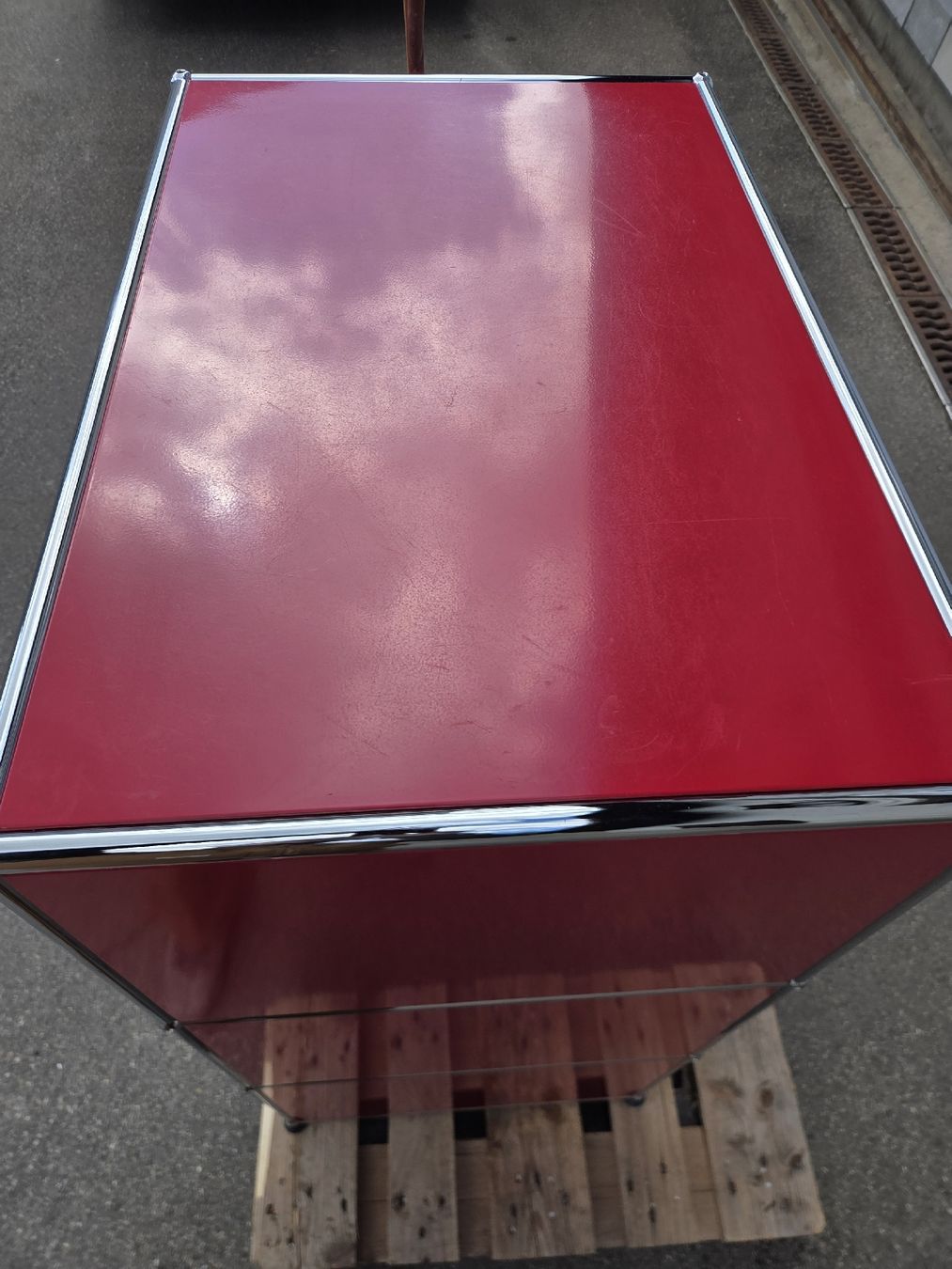 Scaffali: USM Haller Regal in Rot – Usato da Enggistein venduto da Lehmannnn 6