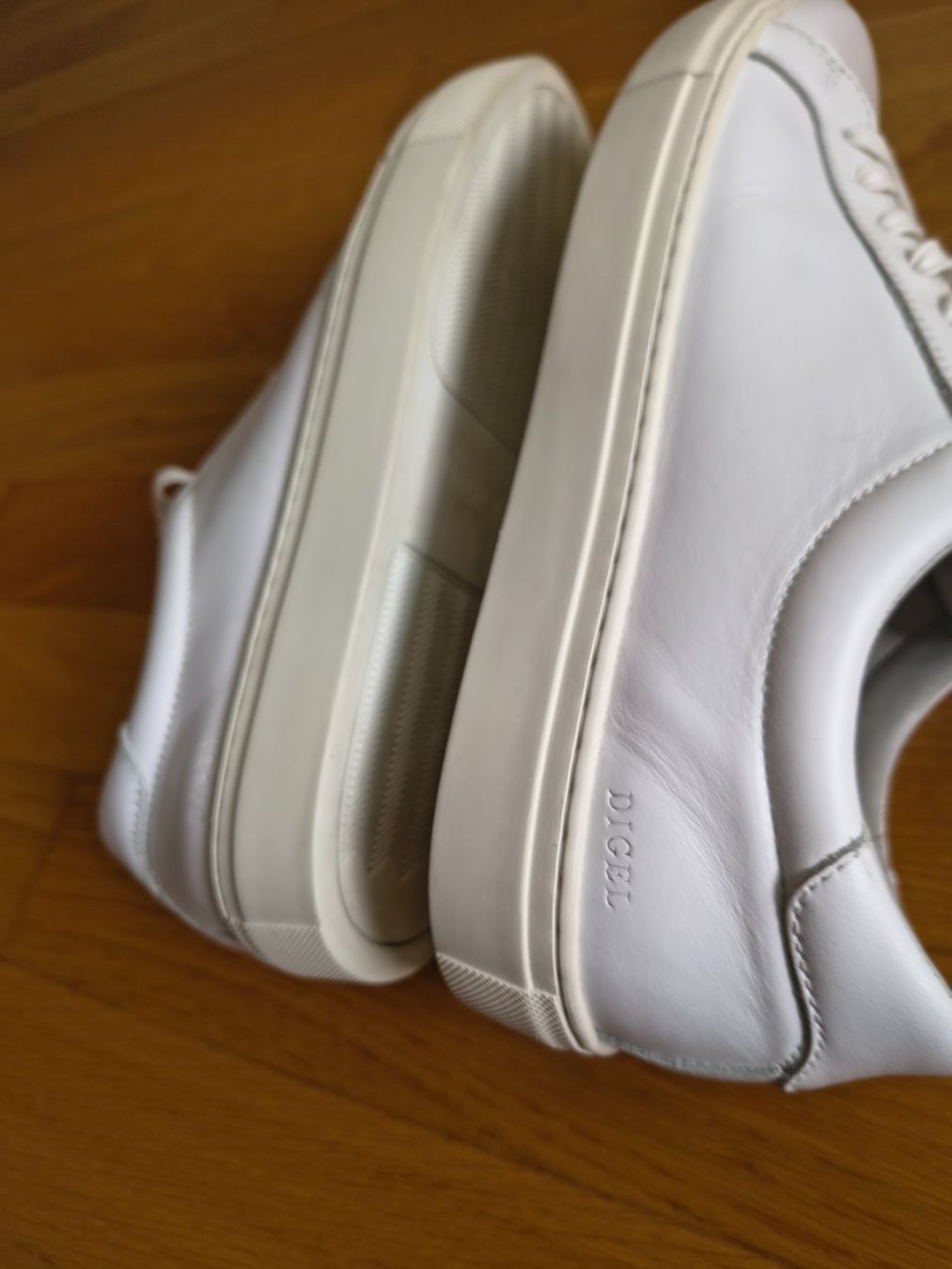 Scarpe da uomo: DIGEL Designer Sneaker Leder weiss Gr. 43 – Nuovo (secondo la descrizione) da Dierikon venduto da Astsage 5