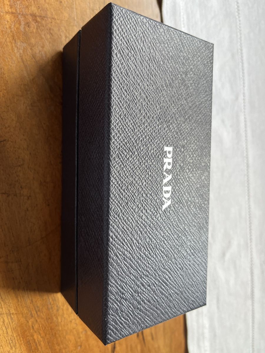 Prada Occhiali & Lenti: Prada Sonnenbrille NEU – Nuovo (secondo la descrizione) da Wil SG venduto da aiy_fnm9 4