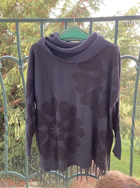 Pullover & Sweatshirts: Pull Desigual  – Gebraucht aus Saxon von tok_8dnf 1