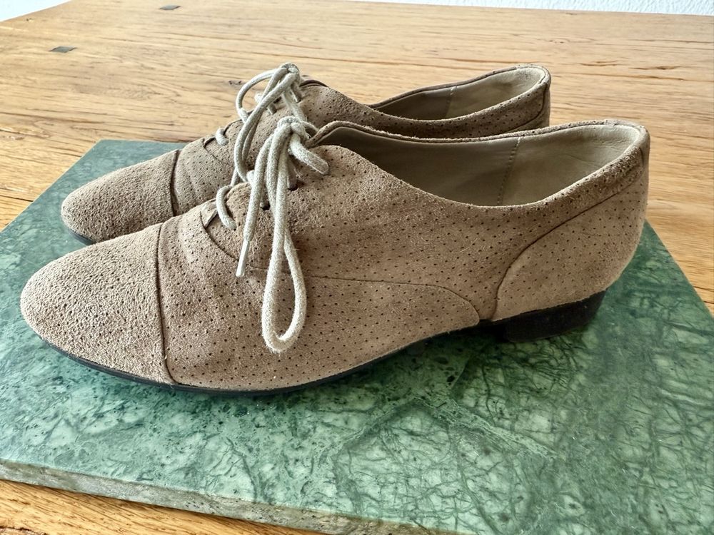 Chaussures femmes: Elegante PASITO Wildleder-Schuhe, Grösse 36, Top Zustand! – D'occasion à Kilchberg ZH par LittleMissSunshine