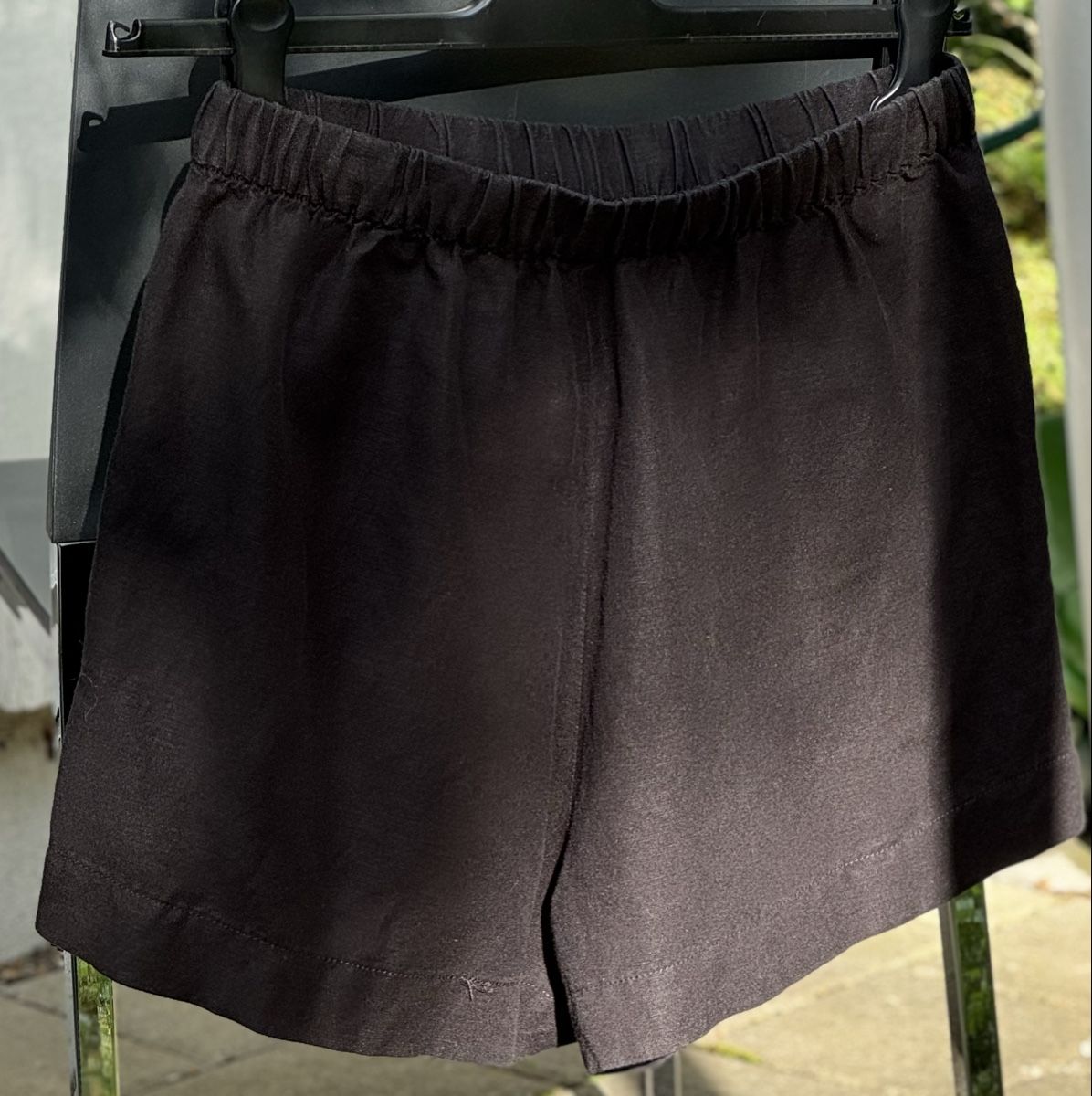 Oysho Pantaloni: Schwarze Shorts Oysho, Grösse M – Usato da Zürich venduto da SesePorti 1