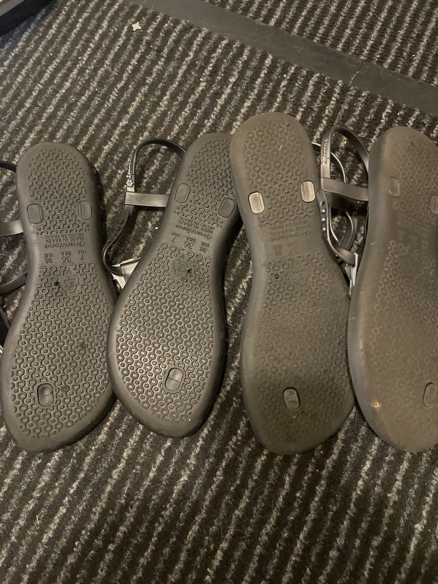 Damenschuhe: 2paar Zehensandalen schwarz gr 38 – Gebraucht aus Bad Zurzach von Cuore34 3