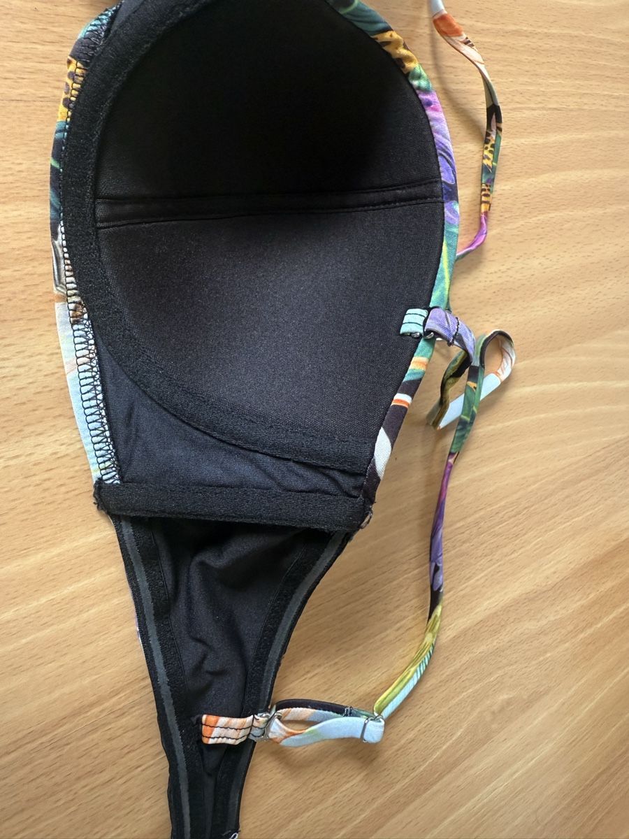 H&M Costumi da bagno & Bikini: Bikini Oberteil H&M  – Usato da Grenchen venduto da denosh 2