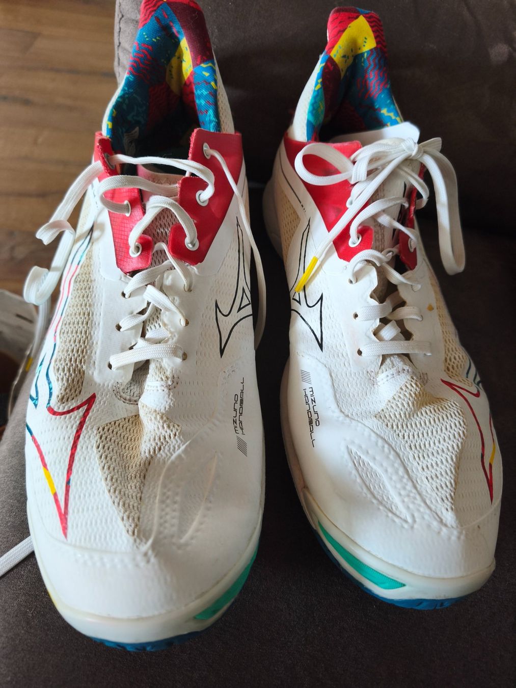 Mizuno Scarpe da uomo: Hallenschuh Mizuno Gr. 44 – Usato da Unterendingen venduto da Adrienne4 3
