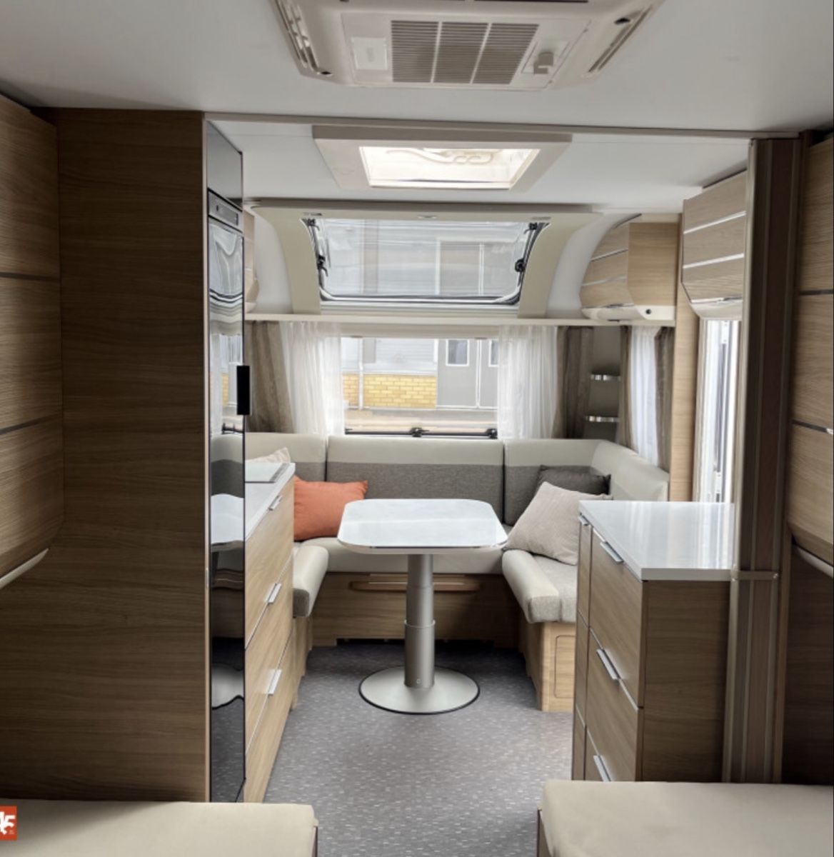 Adria Veicoli da campeggio: Wohnwagen Adria 572 UT – Usato da Bichwil venduto da Eugemeol 6