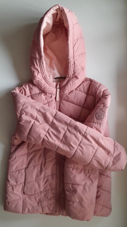 Warme Winterjacke mit Kapuze Gr. 152, Mädchen