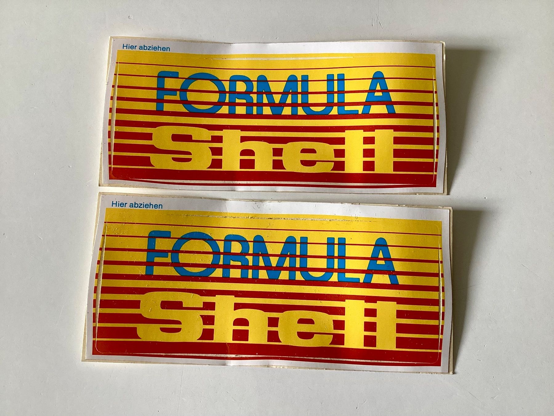 Sticker: Zwei Aufkleber von Formula Shell. Vintage. – Nuovo e nell'imballaggio originale da Vacallo venduto da G1965