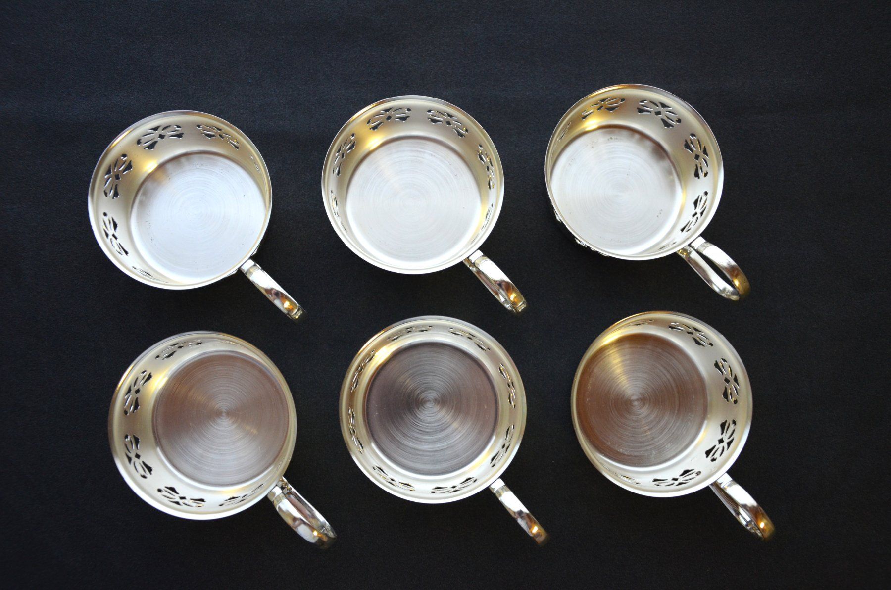 Set di piatti: Vintage Teeset versilbert ca. 50 jährig – Usato da Dotzigen venduto da H-1994 3