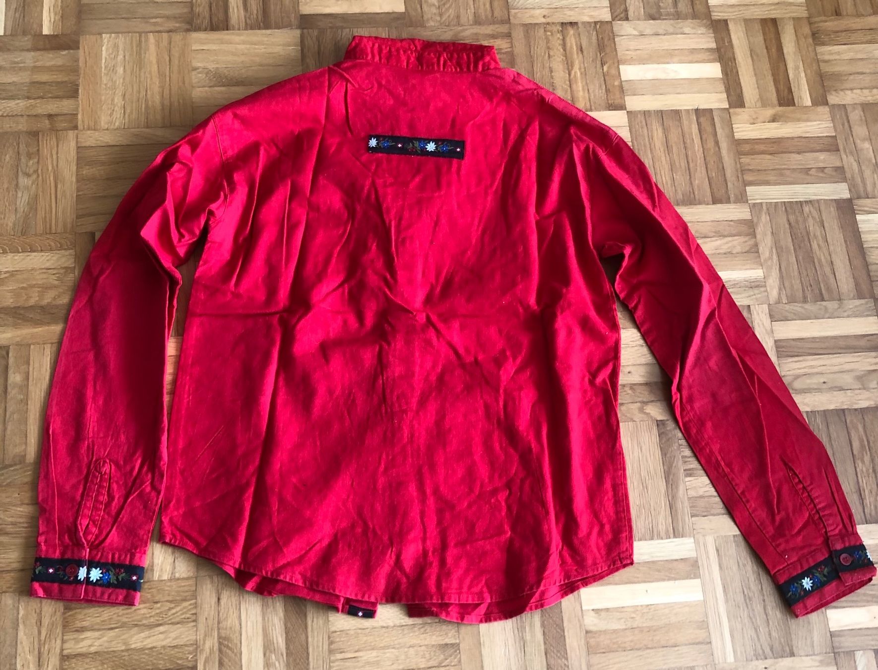 Camicie, T-shirt & Polo: Berner Trachten Hemd. Gr. 140/152 – Usato da Adliswil venduto da Myxin 1