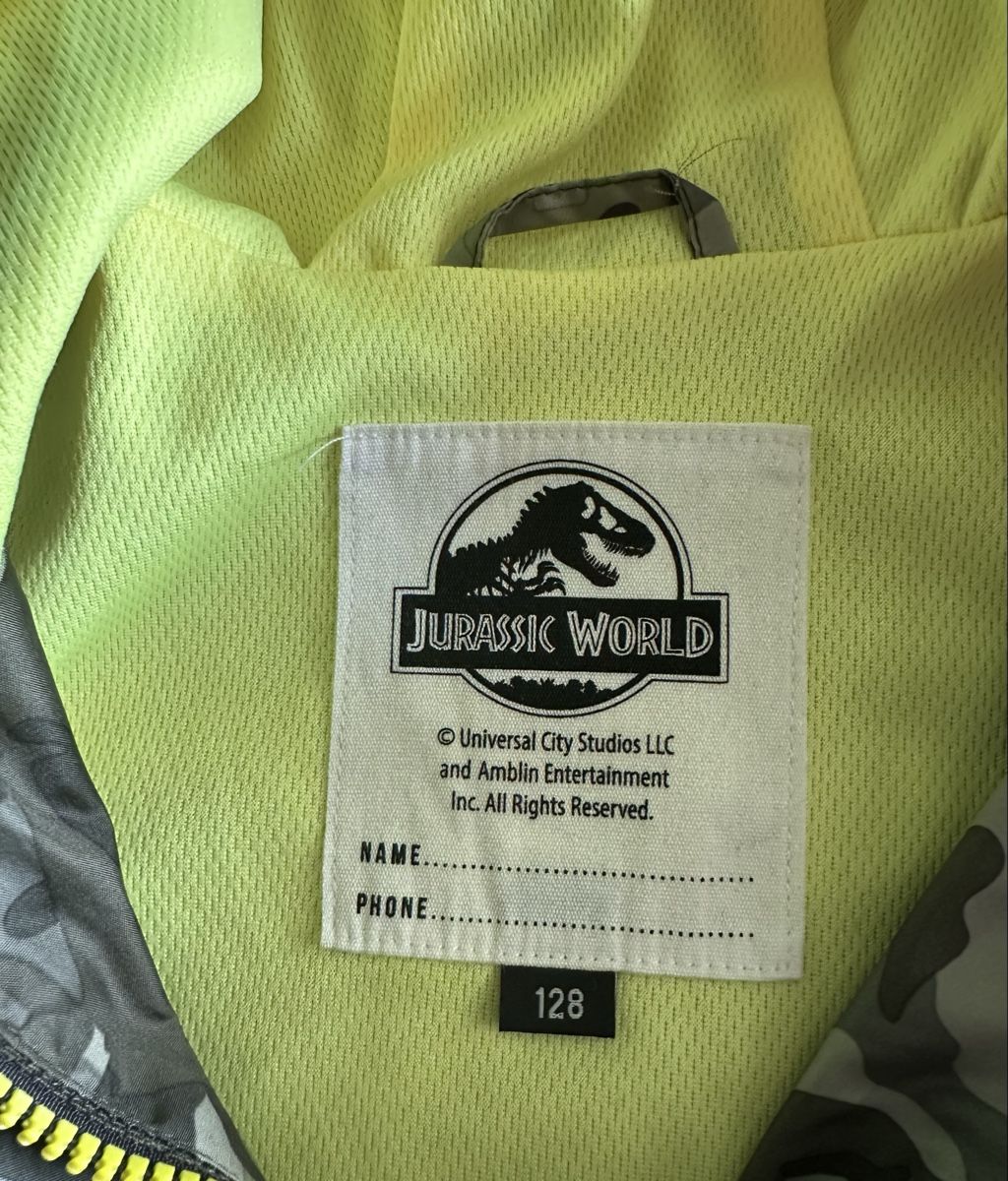 Jacken & Mäntel: Jurassic World Windjacke 128 – Gebraucht aus Boppelsen von Hello_Sun 1